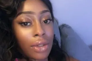 IN TOWN FOR A SHORT TIME - 21 - Image 2