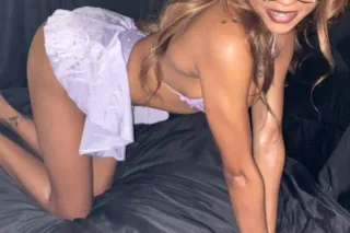 UPSCALE DOLL HERE FOR ONE NIGH... - Image 1